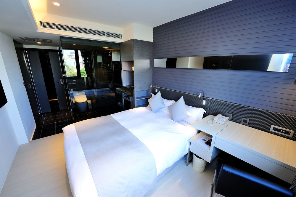Shin Yuan Celeb Metro Hotel Hsinchu City Exterior photo