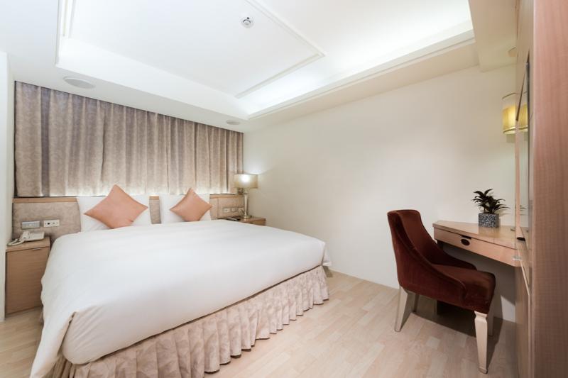 Shin Yuan Celeb Metro Hotel Hsinchu City Exterior photo